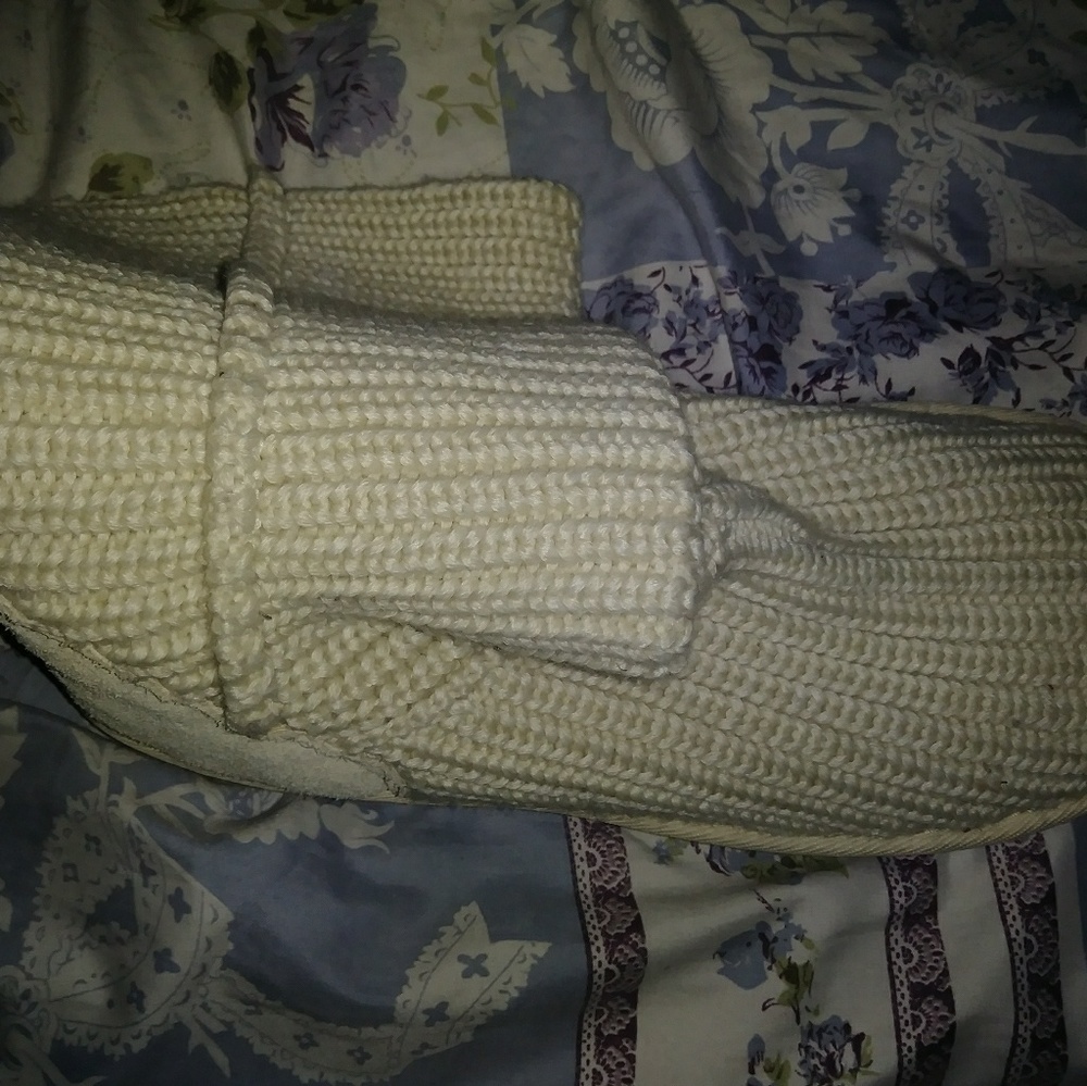UGG - Picture 5 of 8